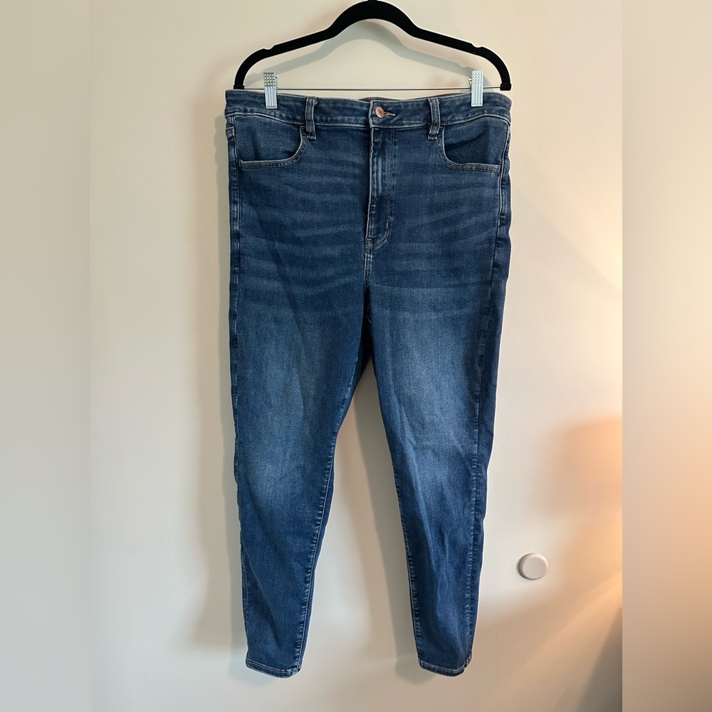 AEO Next Level Stretch Super Hi-Rise Jeggings!